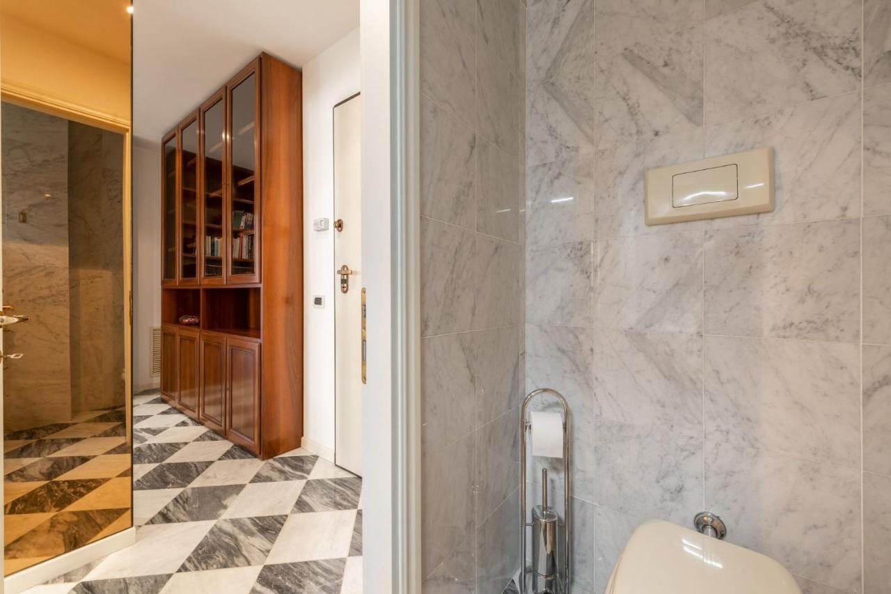Goldhouse Apartment
