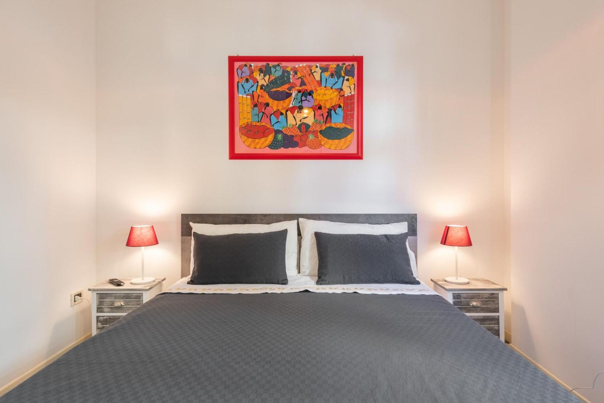 Goldhouse Apartment